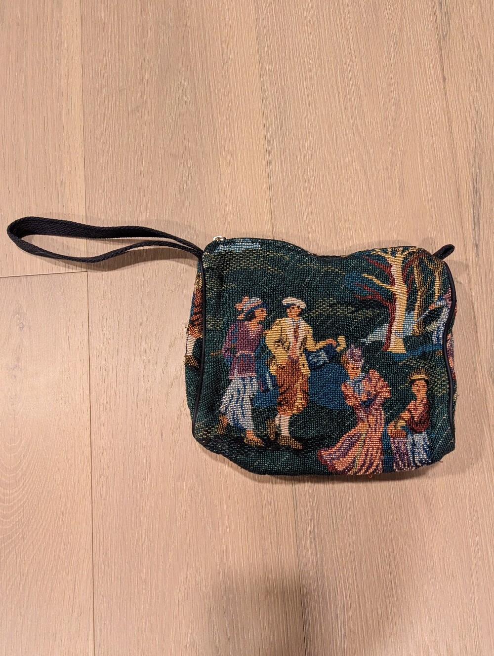Tapestry Wristlet Pouch in Dark Green with Vintage Golf Scene